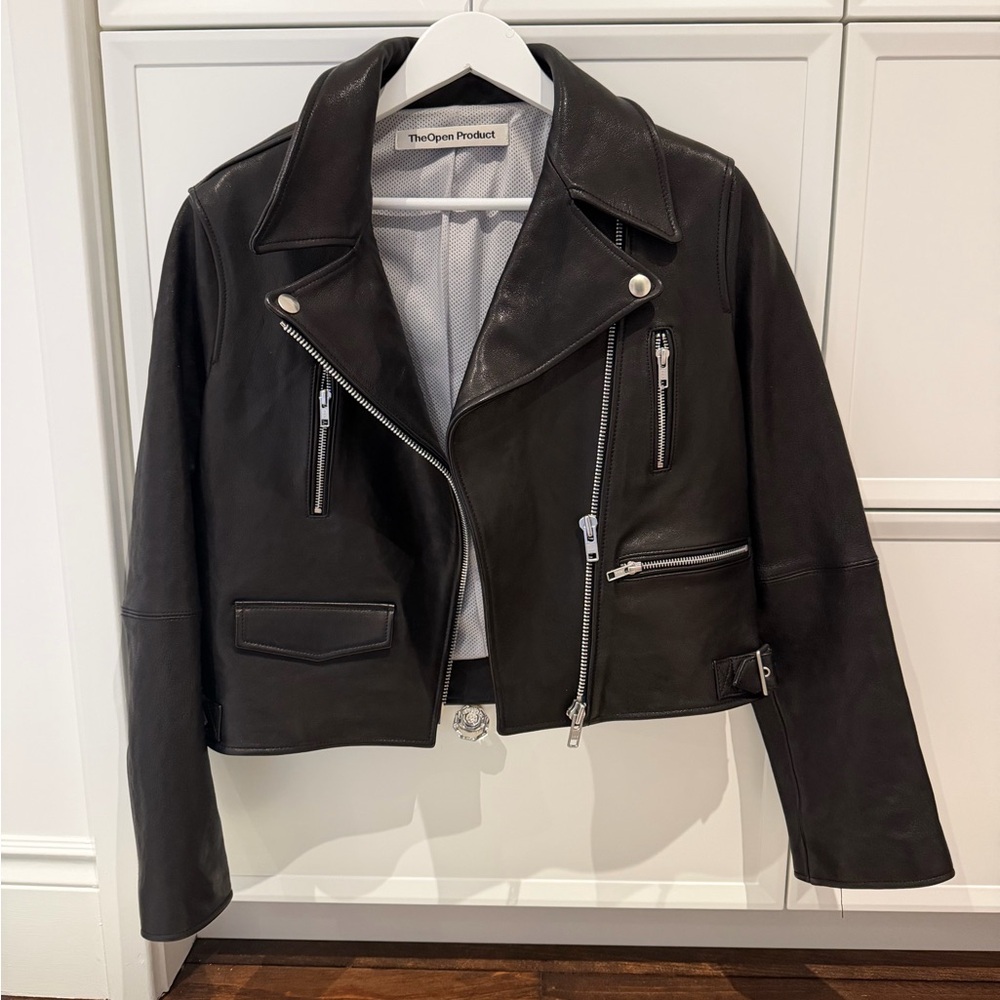 ⭐️ Black Leather Jacket - Women's *Worn Twice* ⭐️